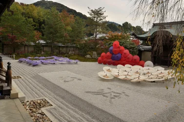 高台寺または高台寿聖禅寺 - 京都、日本 - 江戸時代 - 仏教寺院 - 池と枯山水を備えた回遊式庭園 - 豊臣秀吉の妻、北政所により1605年に建立